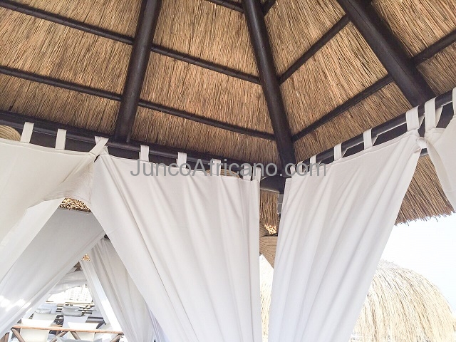 Destinos de ensueño con piscinas de arena de cuarzo arelite®